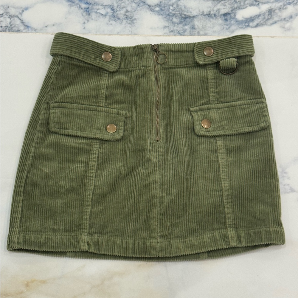 Green Corduroy Cargo Stretchy Mini Skirt small BTS stylish girly soft comfy